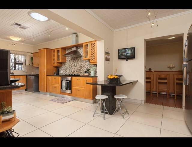 4 BEDROOM HOUSE FOR SALE IN GLENVISTA